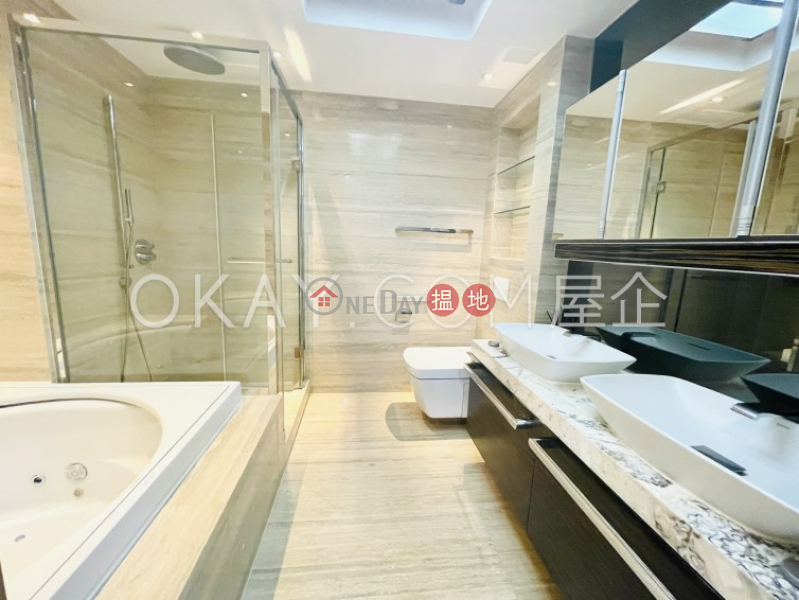 HK$ 120,000/ 月|深灣 6座|南區4房3廁,極高層,星級會所,連車位深灣 6座出租單位