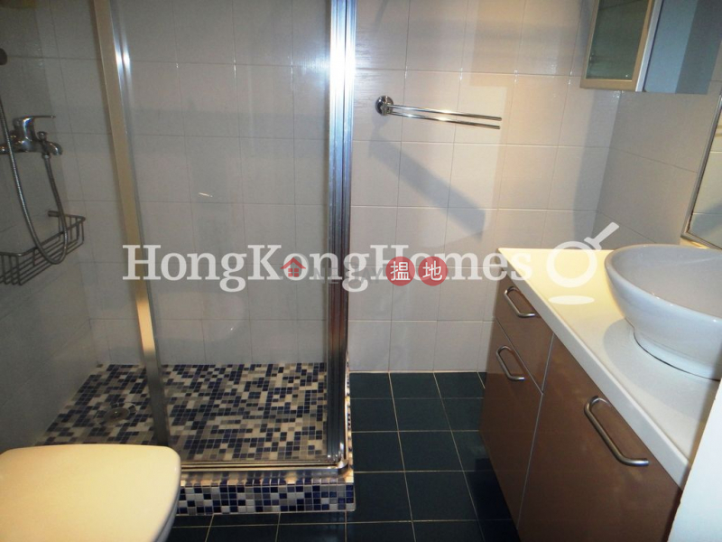 Property Search Hong Kong | OneDay | Residential | Rental Listings 3 Bedroom Family Unit for Rent at Realty Gardens