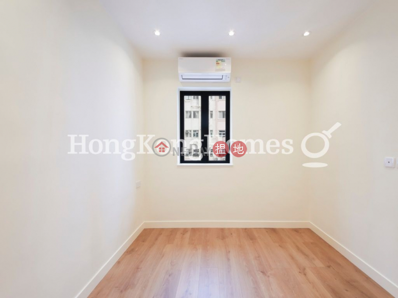 3 Bedroom Family Unit for Rent at Tung Shing Building | Tung Shing Building 東成樓 Rental Listings