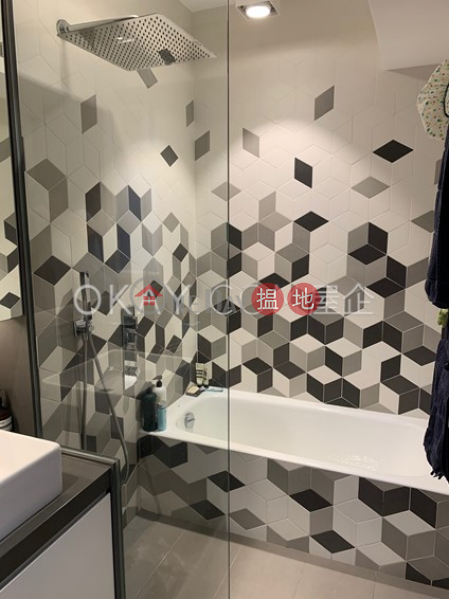 HK$ 35,000/ month, Caine Building | Western District Gorgeous 2 bedroom in Mid-levels West | Rental