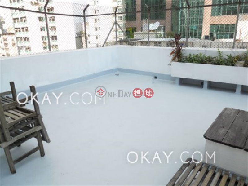 Property Search Hong Kong | OneDay | Residential | Sales Listings Stylish 2 bedroom on high floor with rooftop | For Sale
