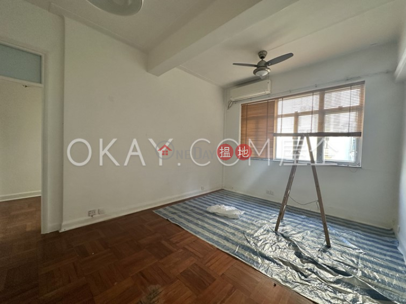 HK$ 26,500/ month 16-18 Tai Hang Road | Wan Chai District | Generous 3 bedroom in Tai Hang | Rental