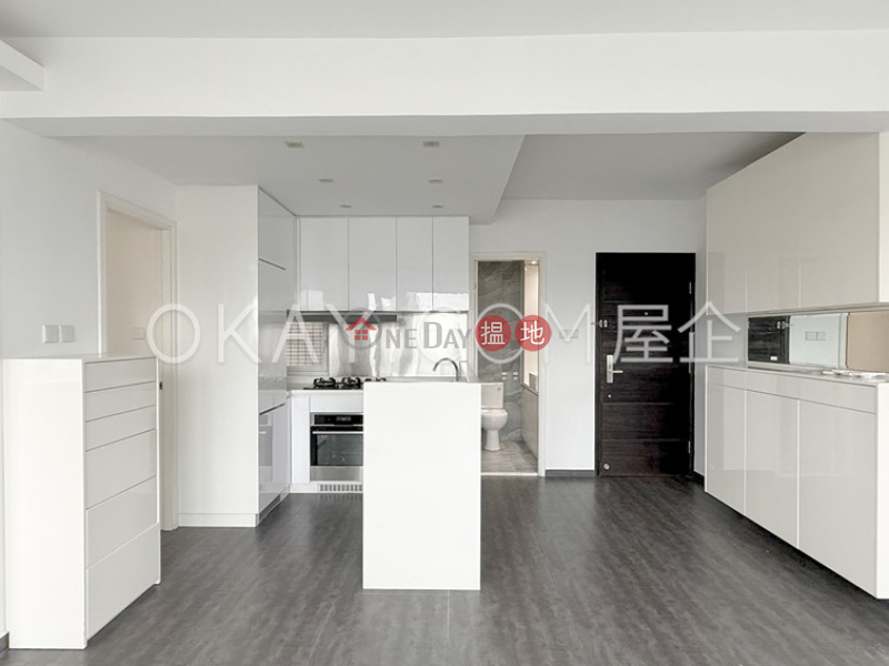 Charming 2 bedroom with harbour views | For Sale | Namning Mansion 南寧大廈 Sales Listings