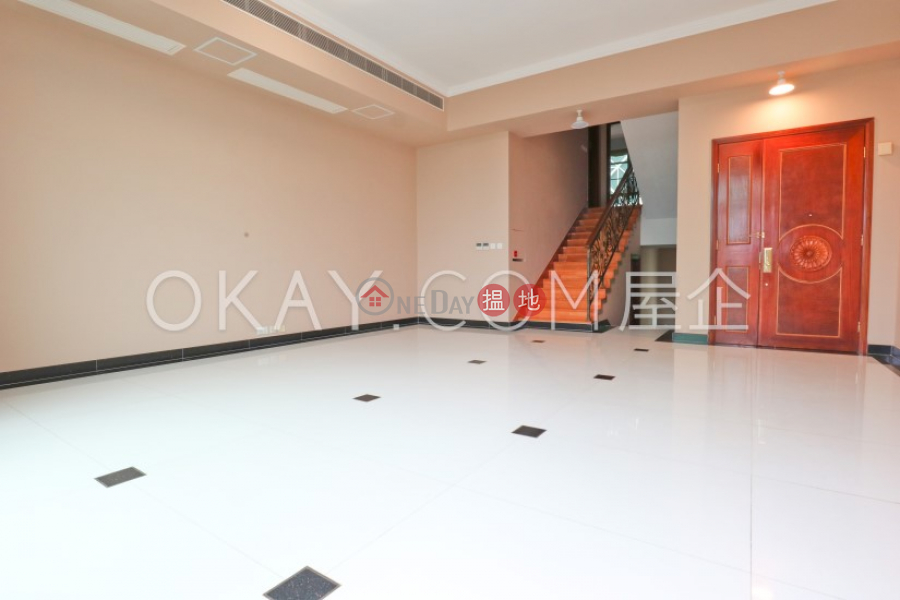 Unique house with rooftop & parking | Rental | Phase 1 Regalia Bay 富豪海灣1期 Rental Listings