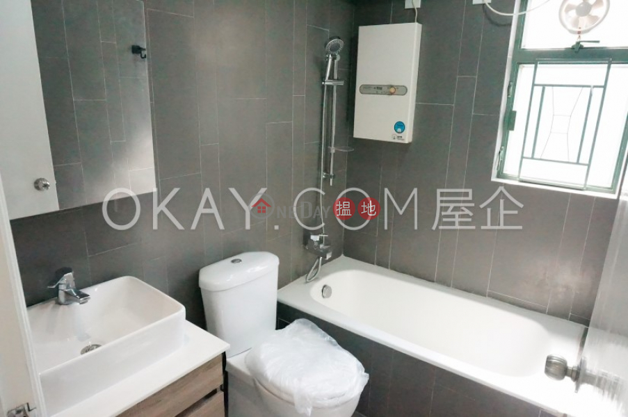 HK$ 33,800/ month, Avalon, Wan Chai District | Lovely 3 bedroom with balcony & parking | Rental