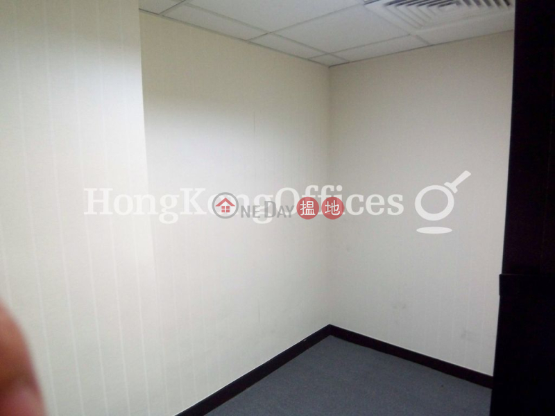 HK$ 72,675/ month Chuang\'s Tower Central District, Office Unit for Rent at Chuang\'s Tower