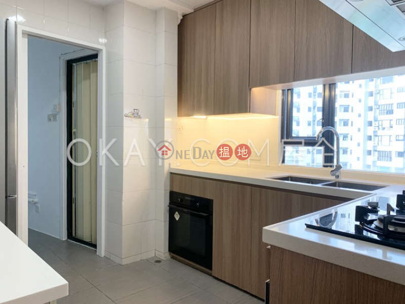 HK$ 49,000/ month, Hatton Place | Western District, Tasteful 3 bedroom with balcony & parking | Rental
