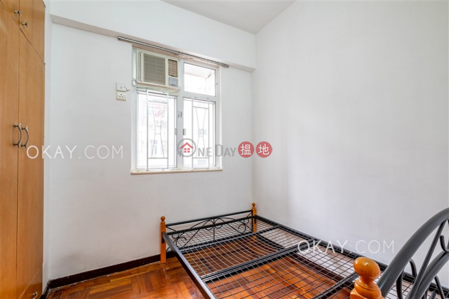 HK$ 9.5M Hang Fat Building | Western District, Charming 3 bedroom on high floor | For Sale