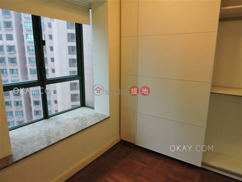 Tasteful 2 bedroom on high floor | Rental | 18 Old Peak Road | Central District | Hong Kong, Rental HK$ 32,000/ month