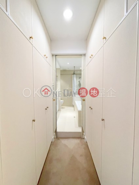 Rare 2 bedroom with parking | For Sale, Kam Fai Mansion 錦輝大廈 Sales Listings | Central District (OKAY-S13194)