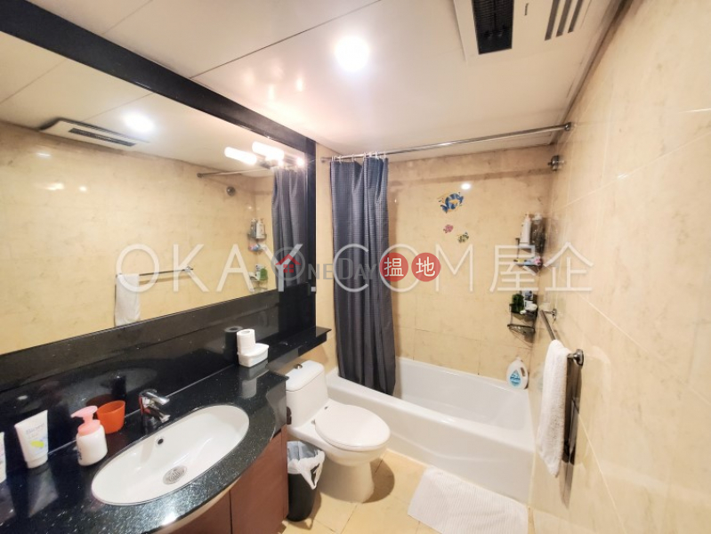 HK$ 30,000/ month Discovery Bay, Phase 13 Chianti, The Lustre (Block 5),Lantau Island, Tasteful 3 bedroom with sea views & balcony | Rental