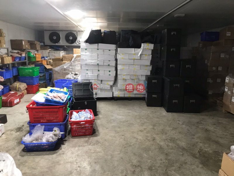 HK$ 90,000/ month | Eastern Factory Building | Kwai Tsing District, Kwai Hing Industrial Building: A Top-Selling Food Production Factory with Professional Licenses!