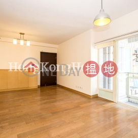 3 Bedroom Family Unit for Rent at Centrestage | Centrestage 聚賢居 _0