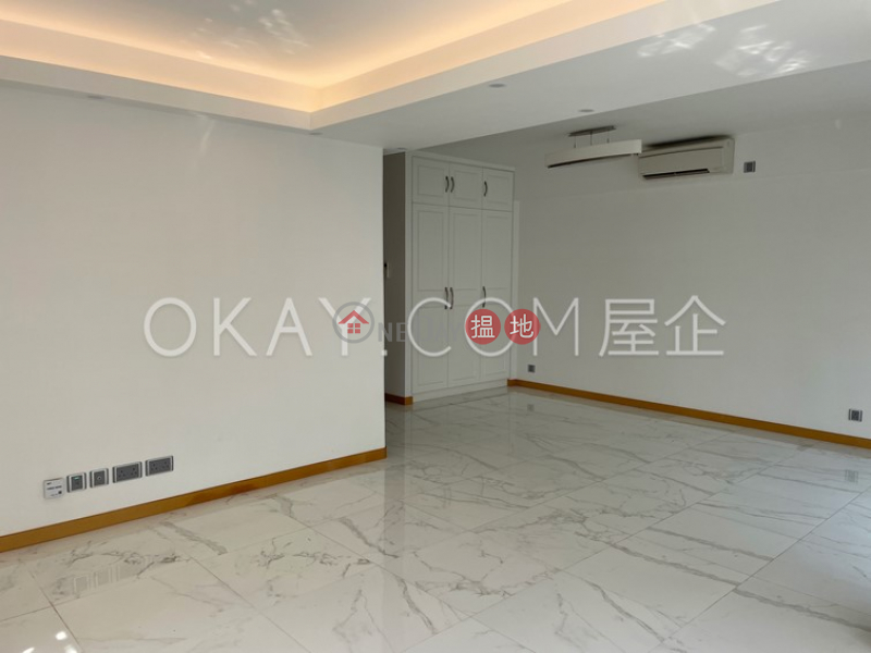 Tasteful 3 bedroom with balcony & parking | For Sale 2M Dianthus Road | Kowloon Tong | Hong Kong Sales, HK$ 23.8M