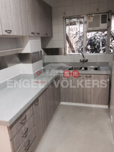 3 Bedroom Family Flat for Sale in Central Mid Levels | Catalina Mansions 嘉年大廈 Sales Listings