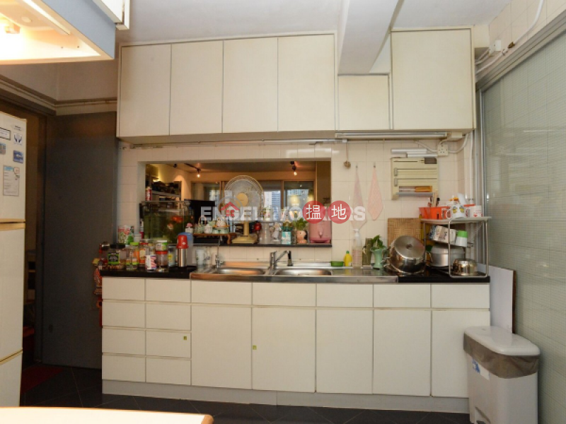HK$ 60,000/ month | Block 28-31 Baguio Villa, Western District 3 Bedroom Family Flat for Rent in Pok Fu Lam