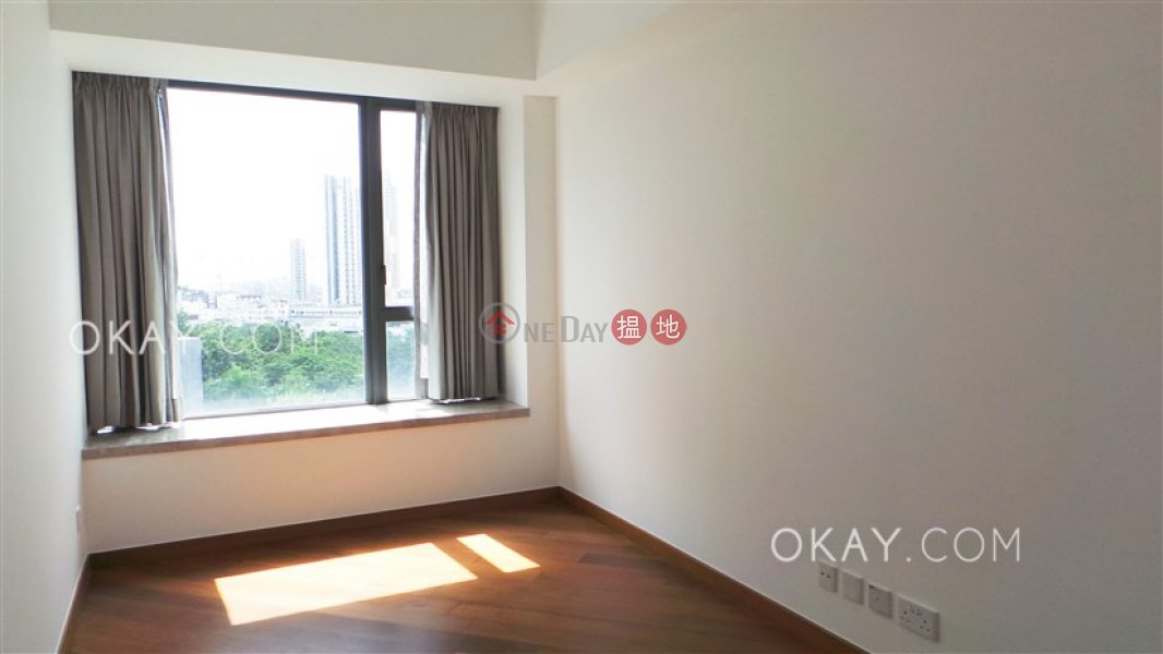 Rare 3 bedroom with balcony & parking | Rental | Parc Inverness Block 5 賢文禮士5座 Rental Listings