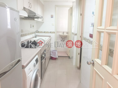 Popular 3 bedroom on high floor with balcony & parking | For Sale | Silver Fair Mansion 銀輝大廈 _0