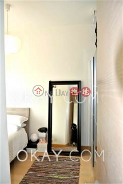 Charming 2 bedroom with sea views & balcony | Rental | Island Crest Tower 1 縉城峰1座 Rental Listings