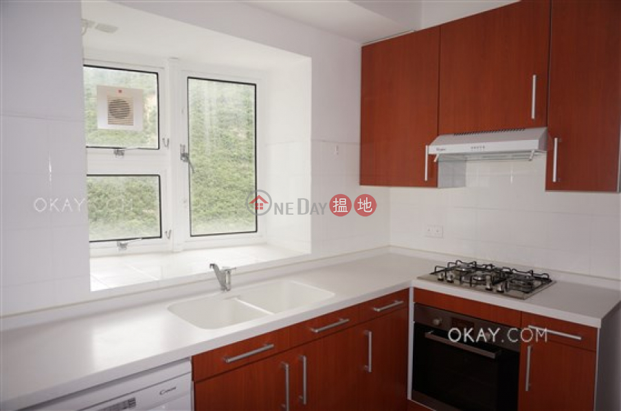 HK$ 72,000/ month | Block 2 (Taggart) The Repulse Bay Southern District Luxurious 3 bedroom with sea views & parking | Rental