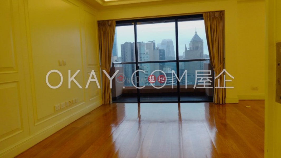 HK$ 100,000/ 月|雅賓利大廈中區3房2廁,星級會所,連車位,露台雅賓利大廈出租單位