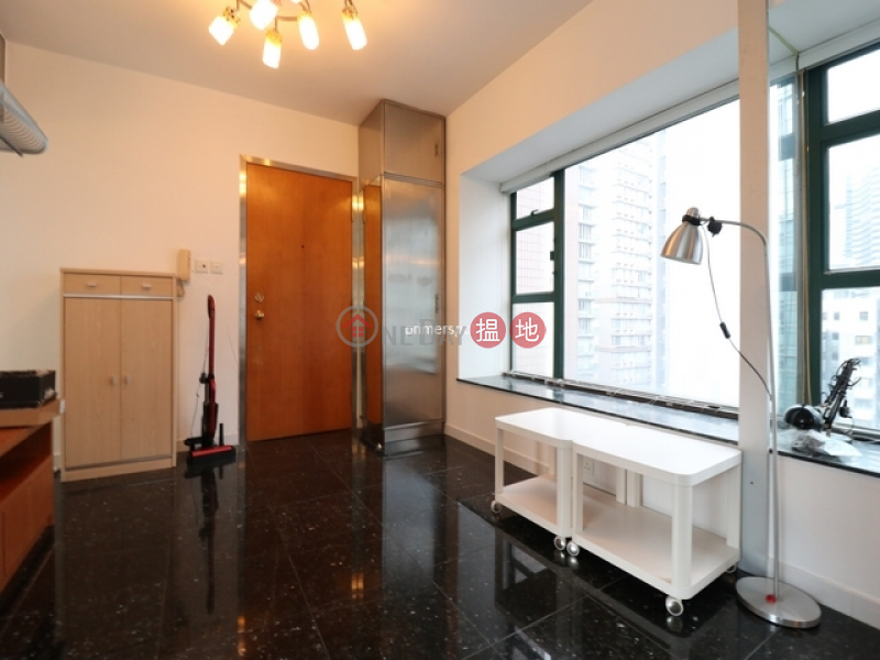 HK$ 16,400/ month | Able Building | Wan Chai District | studio flat bldg with lift