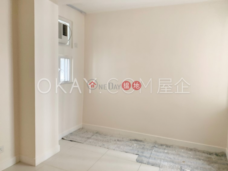 Stylish 3 bedroom on high floor with balcony & parking | Rental | Block 4 Phoenix Court 鳳凰閣 4座 Rental Listings