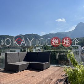 Charming house with sea views, rooftop & balcony | Rental | Nga Yiu Tau Village House 瓦窰頭村屋 _0