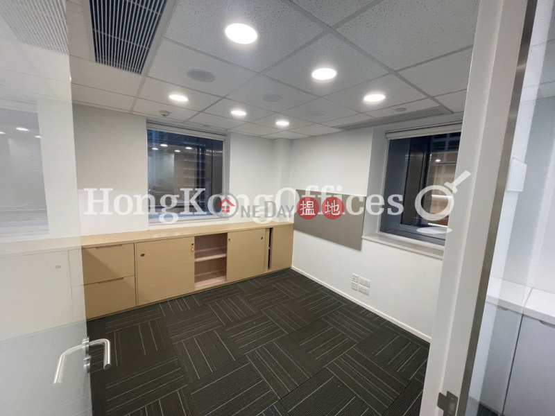 New World Tower, Low Office / Commercial Property, Rental Listings | HK$ 165,325/ month