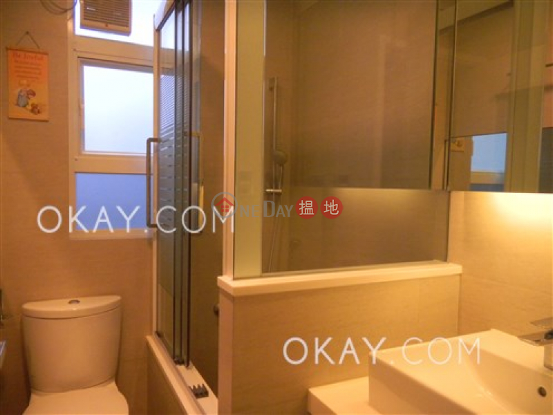 Tasteful 3 bedroom with balcony | Rental | 6-8 Hawthorn Road | Wan Chai District Hong Kong, Rental HK$ 43,000/ month