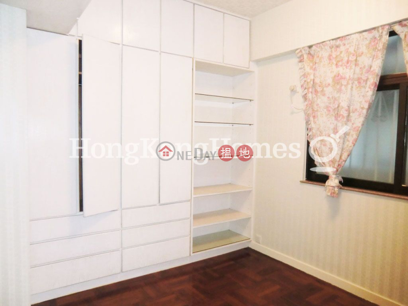 2 Bedroom Unit for Rent at Pak Lee Building 6-8 King\'s Road | Eastern District, Hong Kong, Rental | HK$ 27,000/ month