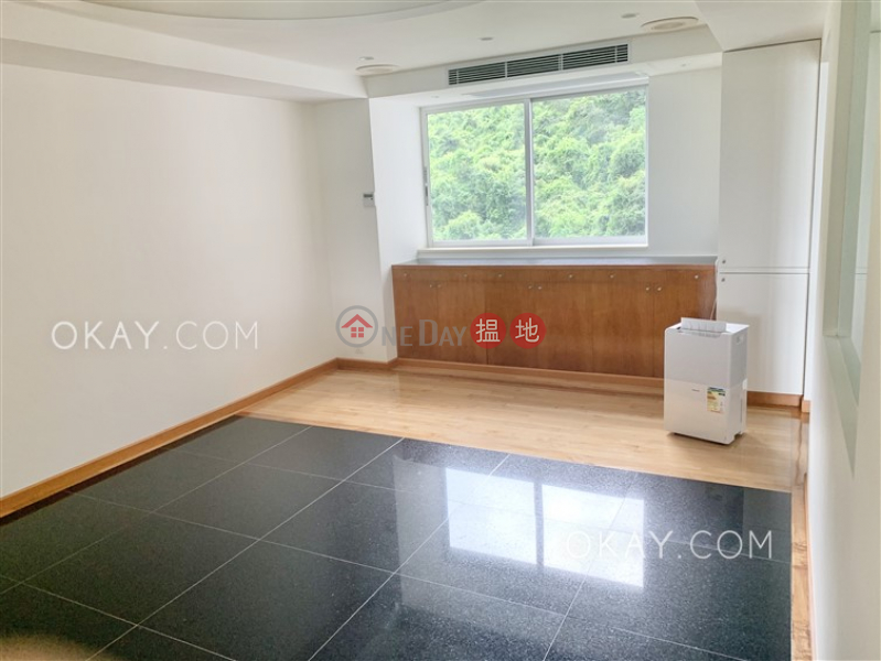 Efficient 4 bedroom with balcony & parking | Rental | Repulse Bay Garden 淺水灣麗景園 Rental Listings