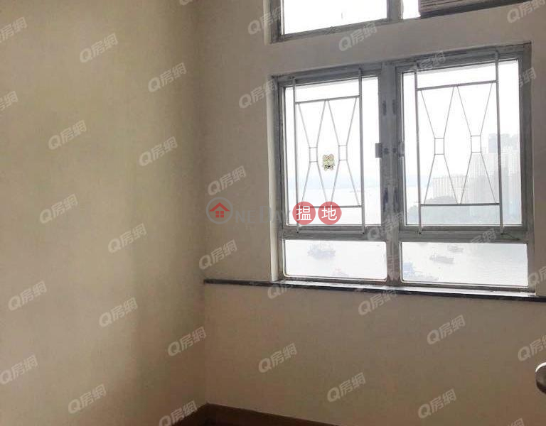 Property Search Hong Kong | OneDay | Residential, Rental Listings, South Horizons Phase 2, Yee Mei Court Block 7 | 3 bedroom Mid Floor Flat for Rent