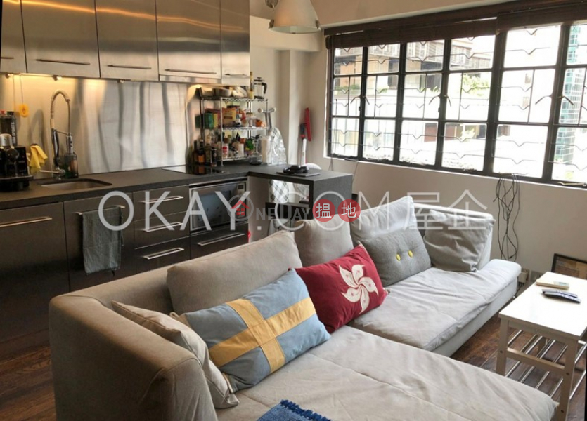 Property Search Hong Kong | OneDay | Residential | Rental Listings Generous high floor in Central | Rental