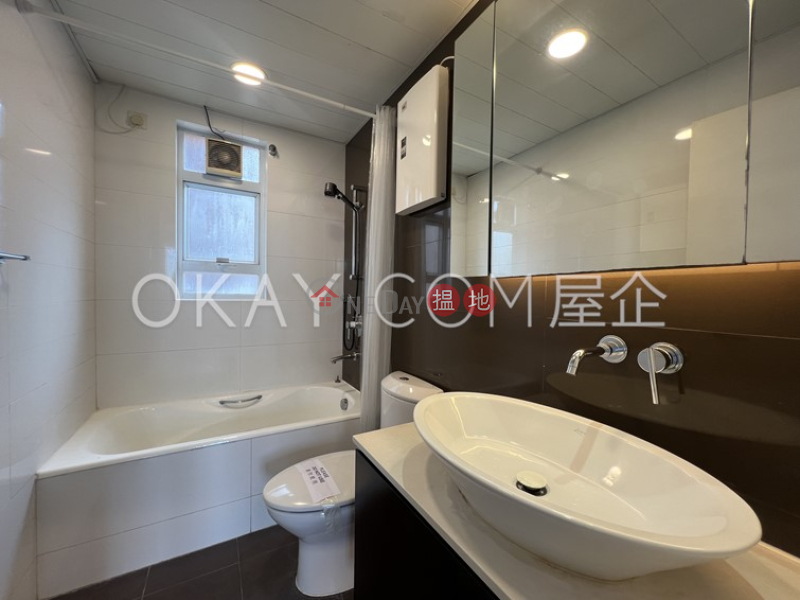 HK$ 52,000/ month, Parkway Court Western District, Charming 3 bedroom with sea views | Rental