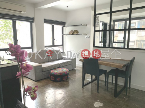 Popular studio with rooftop | For Sale, 14-15 Wo On Lane 和安里14-15號 | Central District (OKAY-S77087)_0