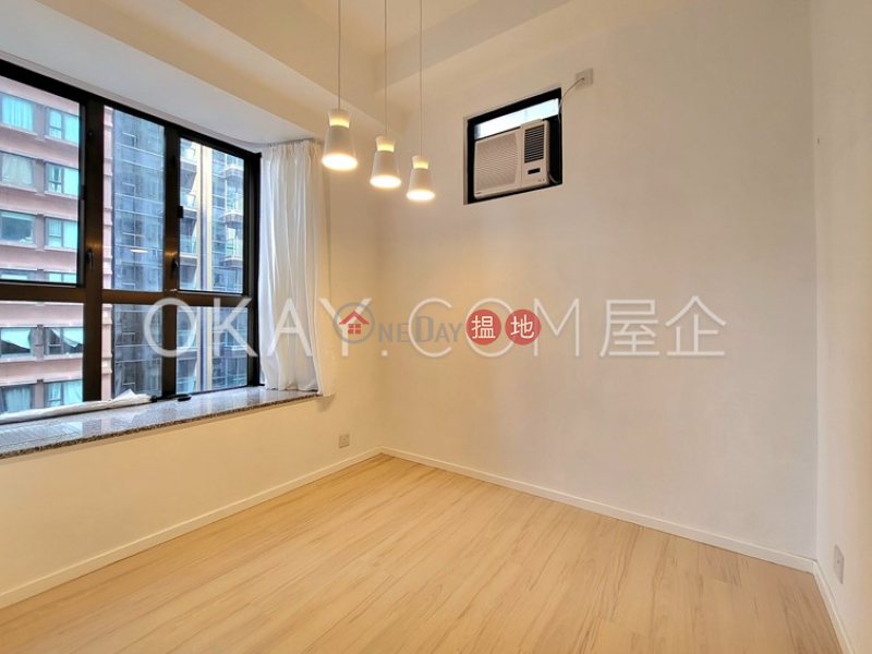 Golden Pavilion, Middle Residential, Sales Listings HK$ 6.25M