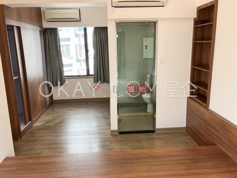 Unique 2 bedroom in Mid-levels West | For Sale | Ying Piu Mansion 應彪大廈 Sales Listings