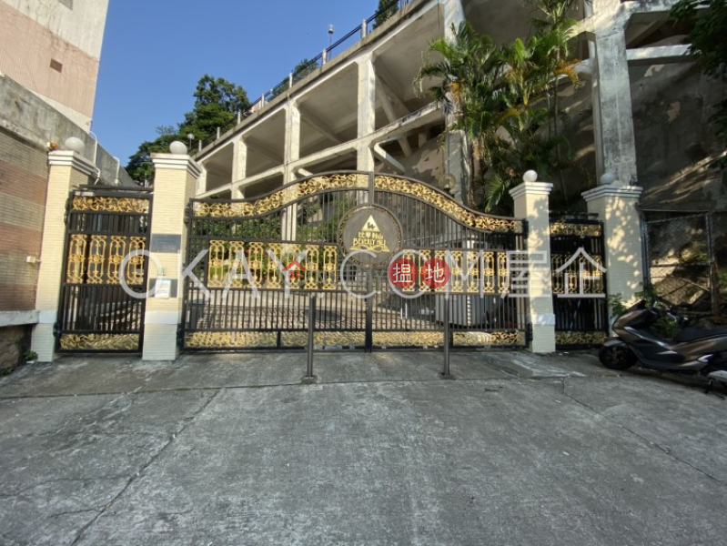 Lovely 3 bedroom with balcony | Rental, Beverly Hill 比華利山 Rental Listings | Wan Chai District (OKAY-R63133)