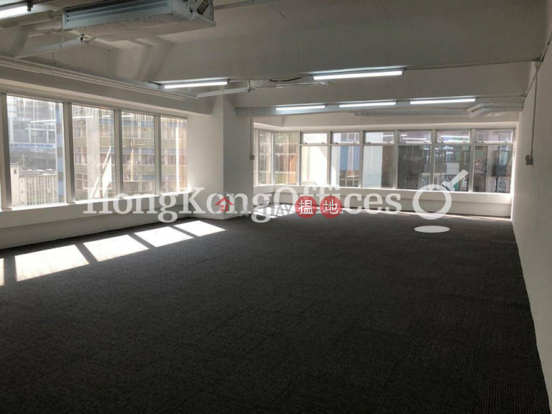 Universal Trade Centre | Middle | Office / Commercial Property Rental Listings HK$ 51,770/ month