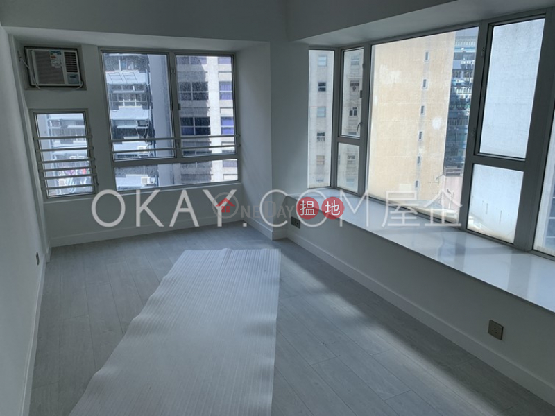 Popular 1 bedroom with balcony | For Sale | Talon Tower 達隆名居 Sales Listings