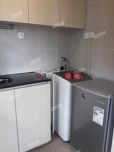 Silver Jubilee Mansion | Mid Floor Flat for Rent 62-72 Po Hing Fong | Central District, Hong Kong, Rental | HK$ 15,000/ month