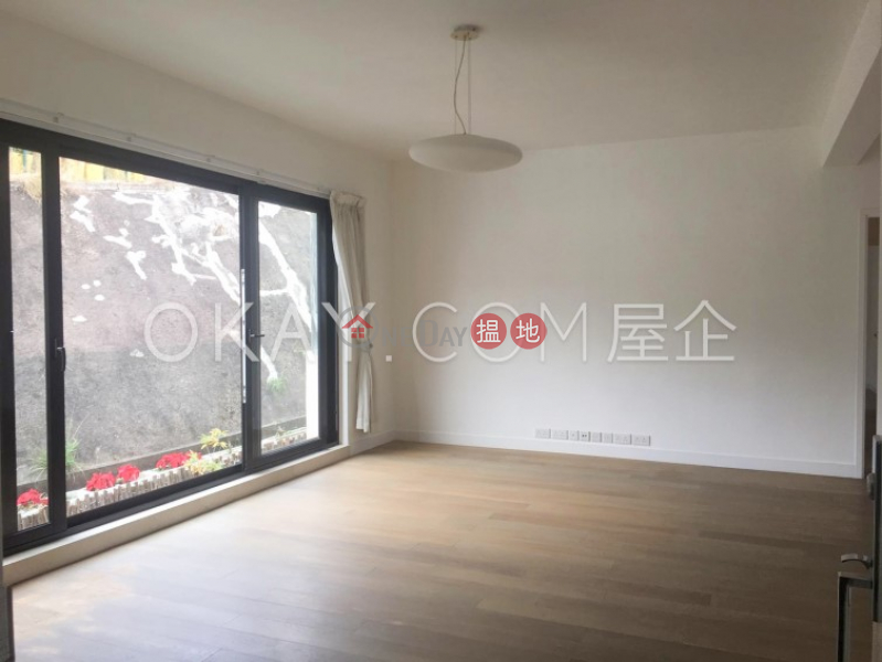 Luxurious house with parking | For Sale, Springfield Gardens 春暉閣 Sales Listings | Southern District (OKAY-S22558)