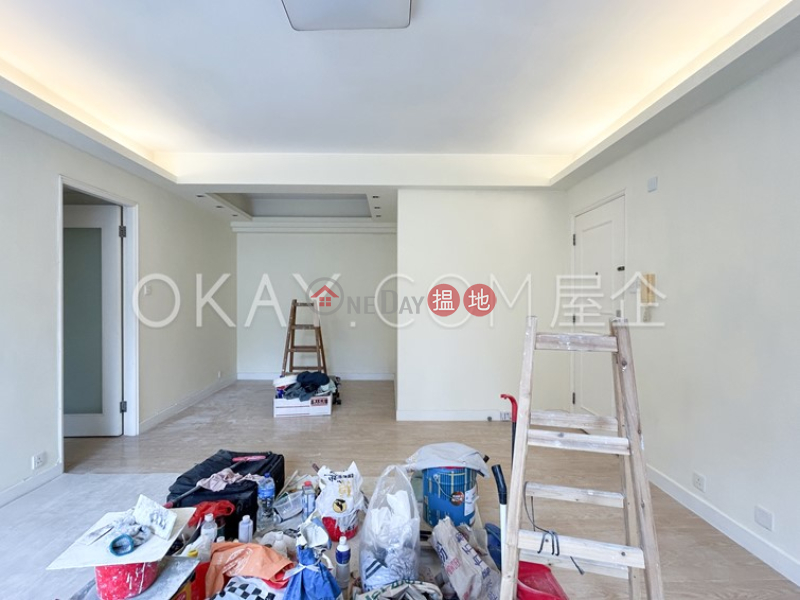 HK$ 1,700萬|荷塘苑灣仔區|3房2廁,極高層,連車位,露台荷塘苑出售單位