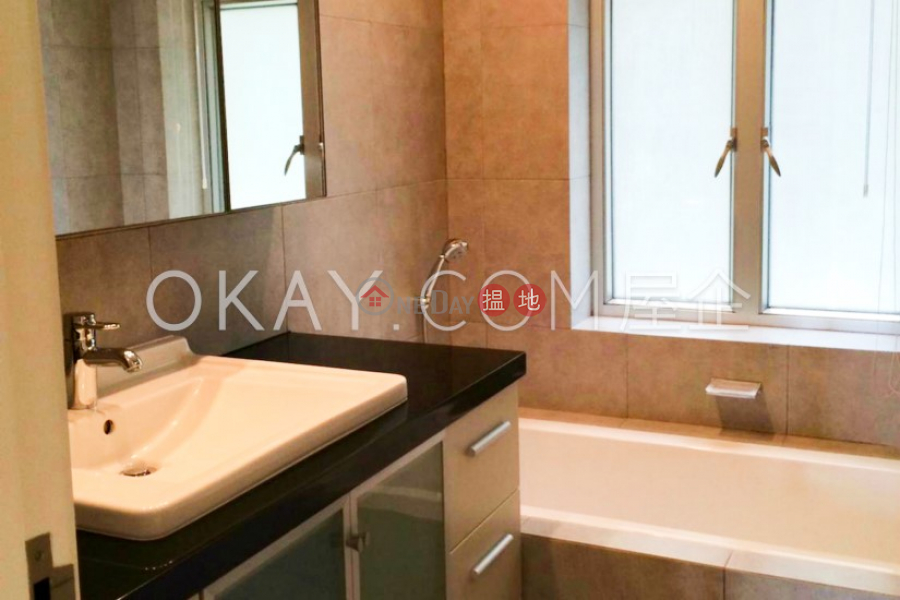 HK$ 80,000/ month Barker Villa, Central District Gorgeous 3 bedroom with harbour views & parking | Rental