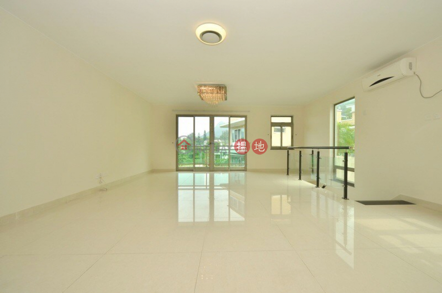 Upper Duplex in Clearwater Bay, Sheung Yeung Village House 上洋村村屋 Rental Listings | Sai Kung (RL756)