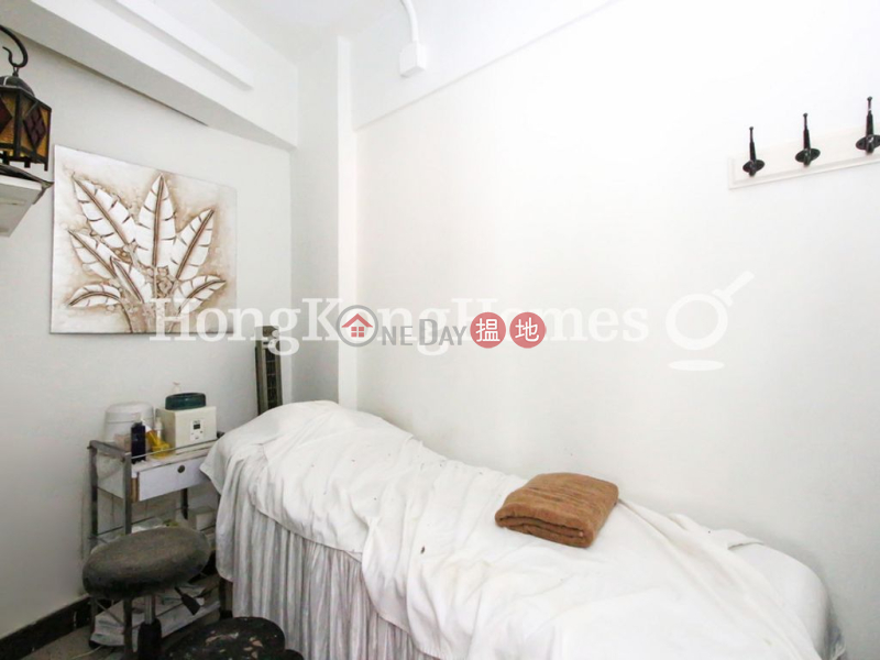 Property Search Hong Kong | OneDay | Residential | Rental Listings | 4 Bedroom Luxury Unit for Rent at 49-49C Elgin Street