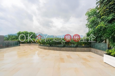 Lovely house with terrace & parking | For Sale | Shatin Lookout 沙田小築 _0