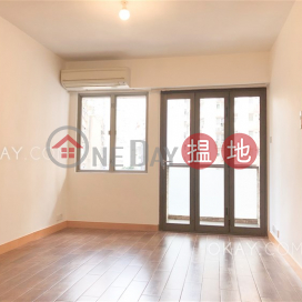 Popular 3 bedroom with balcony | Rental, Village Tower 山村大廈 | Wan Chai District (OKAY-R38674)_0