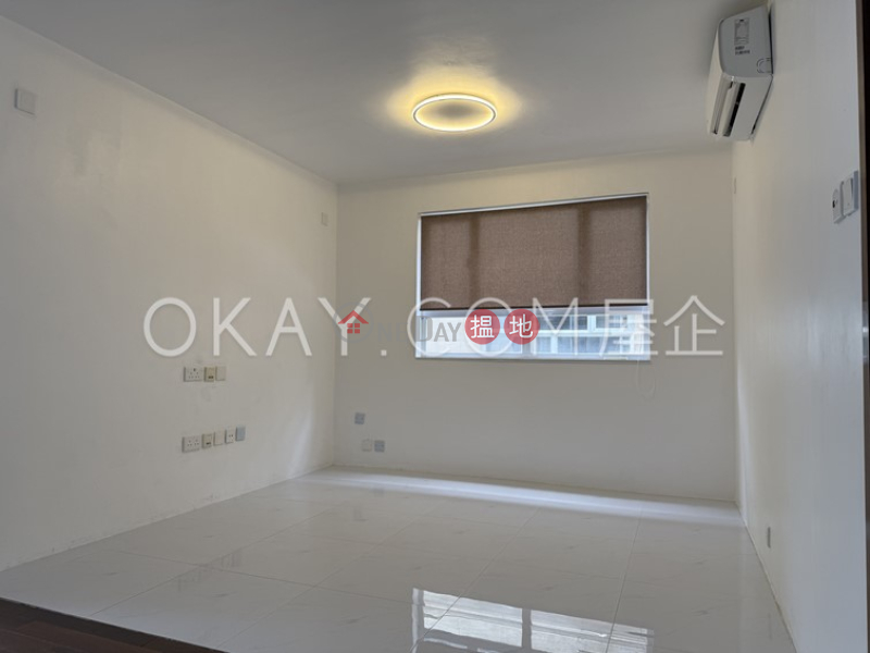 Luxurious house with sea views, rooftop & terrace | Rental | Kei Ling Ha Lo Wai Village 企嶺下老圍村 Rental Listings